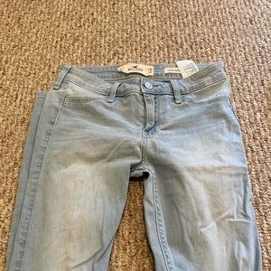 (SUPER CHEAP)!!!HOLLISTER LOW RISE JEANS